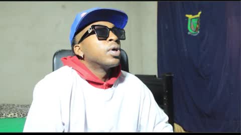 Snapshot of ghettolife2020 chatting on October 5, 2:43 am ghettolife2020 online show from October 5, 2:43 am