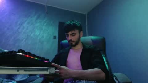 Snapshot of ghoost07 chatting on February 14, 8:33 am SDon online show from February 14, 8:33 am