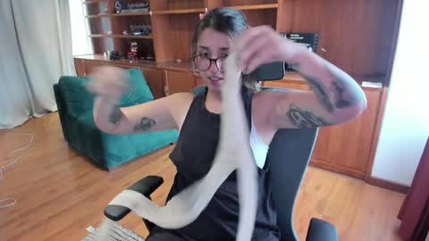 andy online show from December 23, 1:56 pm