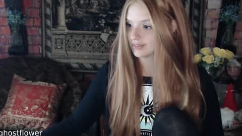 Snapshot of ghostflower chatting on March 16, 1:11 am ghostflower online show from March 16, 1:11 am