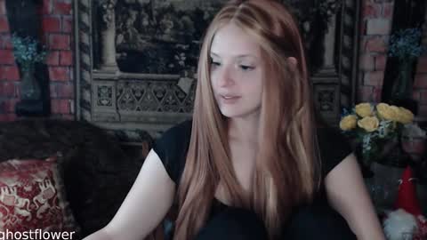 Snapshot of ghostflower chatting on March 20, 1:10 am ghostflower online show from March 20, 1:10 am