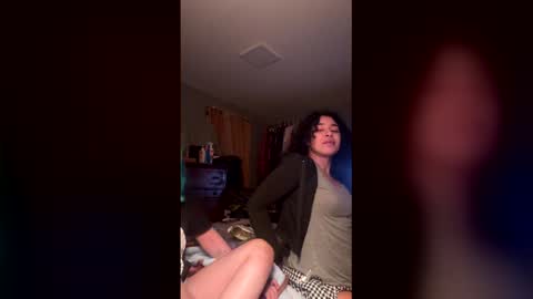 ghostharleyquinn online show from April 27, 7:39 am