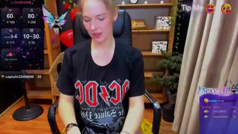 Snapshot of ghostly_temptation chatting on February 25, 9:24 pm Sweety online show from February 25, 9:24 pm
