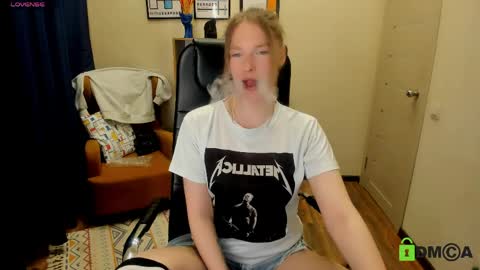 Snapshot of ghostly_temptation chatting on April 28, 7:52 pm Sweety online show from April 28, 7:52 pm