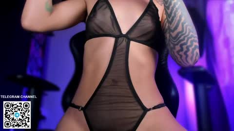 Sara online show from May 13, 6:49 pm