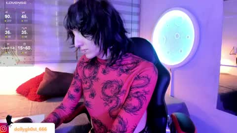 Snapshot of ghosty_doll chatting on April 11, 8:24 pm Allison online show from April 11, 8:24 pm