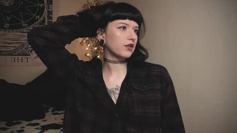 ghoticspectre online show from April 7, 4:29 pm