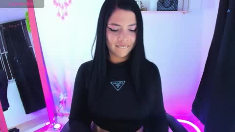 giaaaa   online show from September 26, 11:09 pm