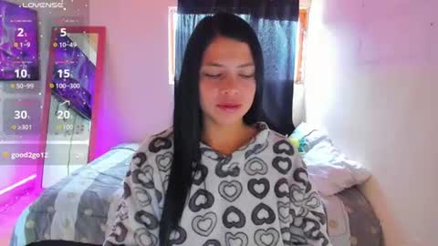 Snapshot of gia_contii chatting on July 9, 2:43 pm giaaaa online show from July 9, 2:43 pm