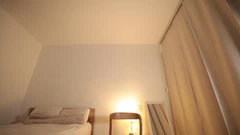 Leo online show from January 19, 3:43 am