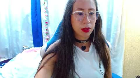 Snapshot of gia_leinn chatting on March 25, 2:45 pm Gia online show from March 25, 2:45 pm