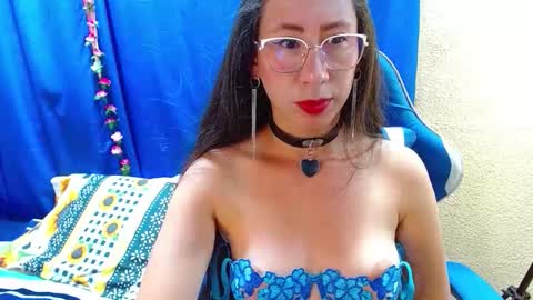 Snapshot of gia_leinn chatting on March 29, 4:40 pm Gia online show from March 29, 4:40 pm