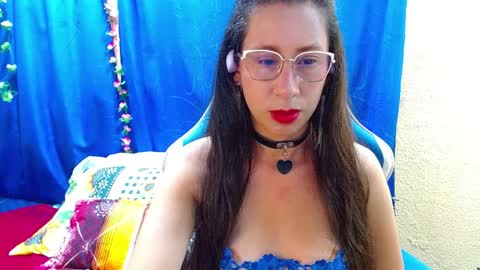 Snapshot of gia_leinn chatting on April 3, 7:56 pm Gia online show from April 3, 7:56 pm