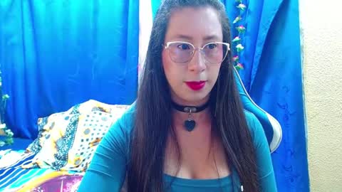 Gia  online show from May 9, 6:35 pm