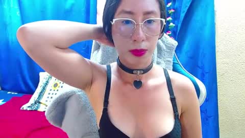Gia  online show from May 14, 4:03 pm