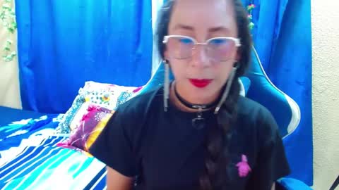 Gia  online show from May 20, 10:49 pm
