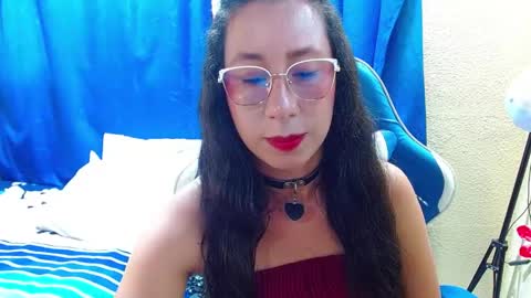 Snapshot of gia_leinn chatting on May 25, 8:15 pm Gia online show from May 25, 8:15 pm