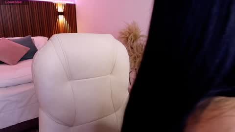 Gia lowry online show from January 29, 3:12 am