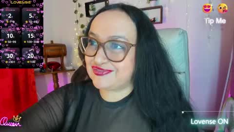 nahomi online show from April 4, 10:40 pm