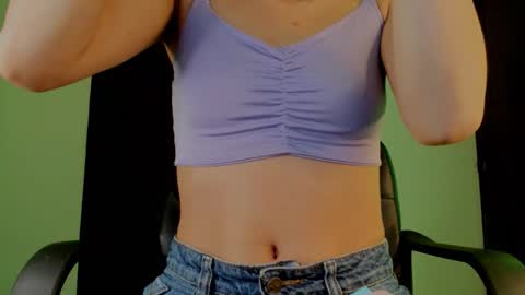 Snapshot of gia_white01 chatting on February 18, 8:32 am GIA WHITE Independet online show from February 18, 8:32 am