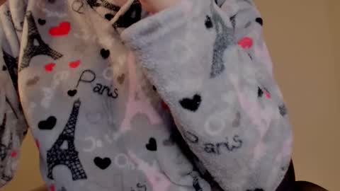 Snapshot of gia_white01 chatting on April 30, 10:32 am GIA WHITE Independet online show from April 30, 10:32 am