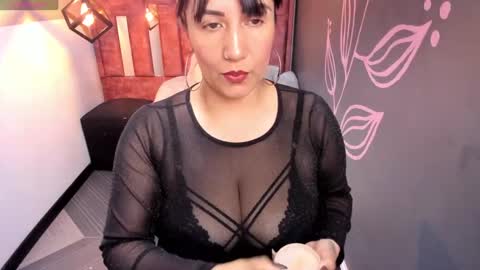 G I A  FOX online show from September 29, 8:57 pm