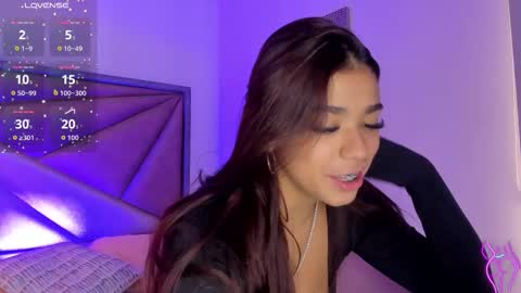 Gia  online show from January 9, 5:59 pm