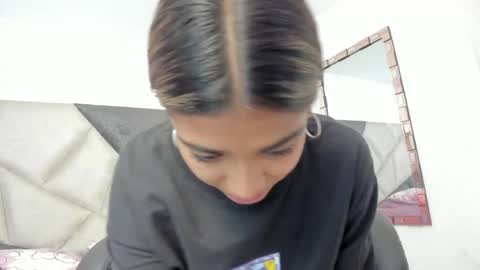 Snapshot of giafu chatting on April 5, 6:05 pm Gia online show from April 5, 6:05 pm