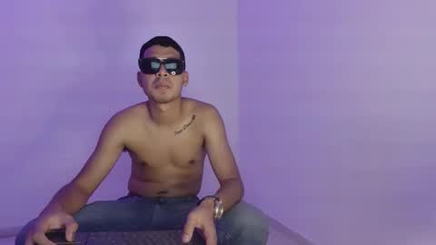 Snapshot of gianluca_silva chatting on October 21, 12:11 am Gianluca Silva online show from October 21, 12:11 am