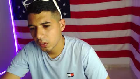 Snapshot of gianluca_silva chatting on November 4, 10:42 pm Gianluca Silva online show from November 4, 10:42 pm