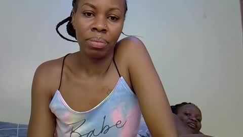 Snapshot of gianna_012 chatting on October 13, 11:54 am ENNY online show from October 13, 11:54 am