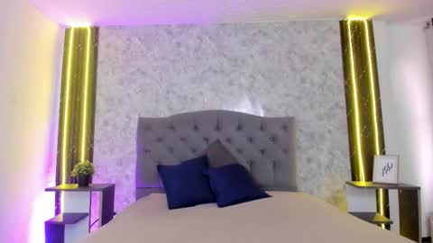 giannaslimjb online show from March 18, 7:06 pm