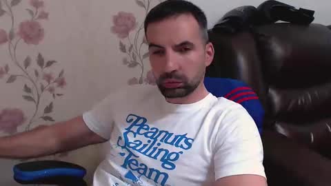 Snapshot of gianni_lion chatting on June 11, 12:14 pm Gianni online show from June 11, 12:14 pm
