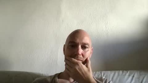 giannipaciotti online show from May 9, 6:29 am
