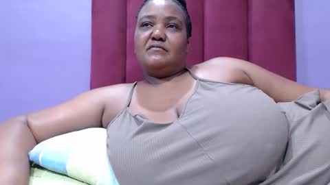 gianttitts online show from March 4, 8:26 pm