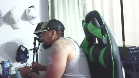 Snapshot of gifted_bucknasty chatting on July 19, 7:23 am Gifted online show from July 19, 7:23 am