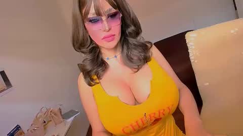 Snapshot of giftedgirl4u chatting on November 6, 12:44 am Ms. Abby - IF YOU DEMAND I DEMAND ASWELL- online show from November 6, 12:44 am