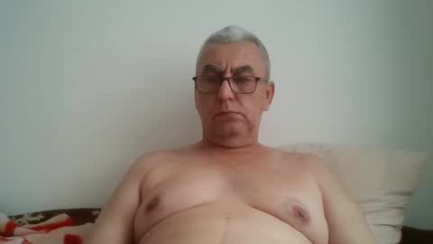 gigi1970 online show from May 6, 12:10 pm