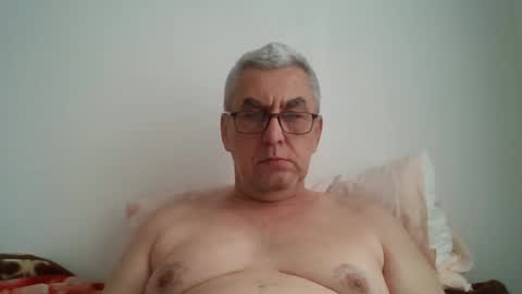gigi1970 online show from May 17, 3:41 pm