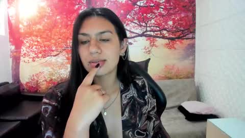 Gigi 3 online show from February 16, 1:38 pm