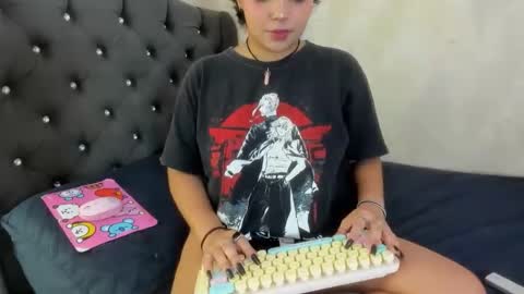 Gigi online show from December 18, 7:14 am