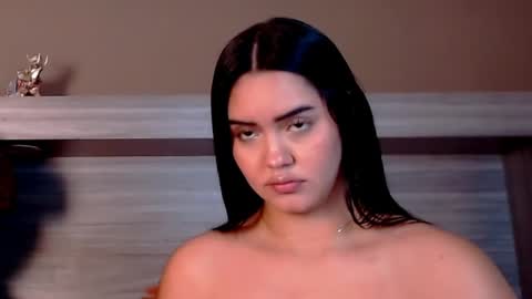 Snapshot of gigi_wilden chatting on January 25, 2:14 pm gigi wilden online show from January 25, 2:14 pm