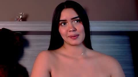 Snapshot of gigi_wilden chatting on February 17, 5:53 pm gigi wilden online show from February 17, 5:53 pm