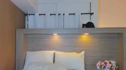 gigi wilden online show from December 1, 2:22 pm