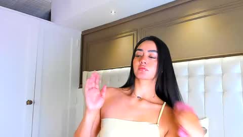 gigi wilden online show from April 21, 12:44 pm