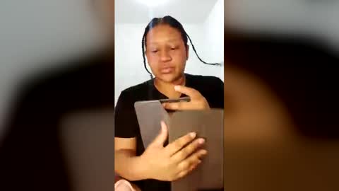Snapshot of gigiblue89 chatting on July 27, 7:48 am gigiblue89 online show from July 27, 7:48 am