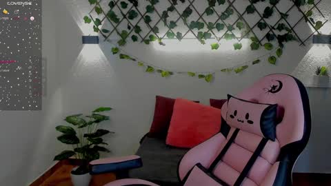 Gisel online show from December 20, 4:04 pm