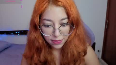 gigimooon online show from May 25, 12:49 am