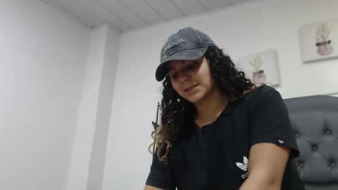 Giia  online show from February 4, 4:13 pm