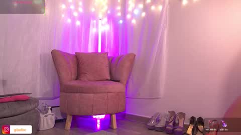 Snapshot of giiadior1 chatting on March 17, 12:41 pm GiiaDior online show from March 17, 12:41 pm